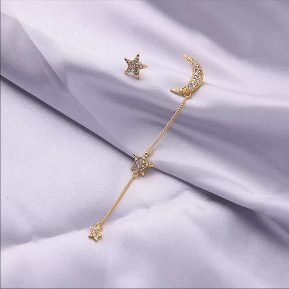 • Ivy • Asymmetrical Moon + Stars Earrings - Picture 2 of 4